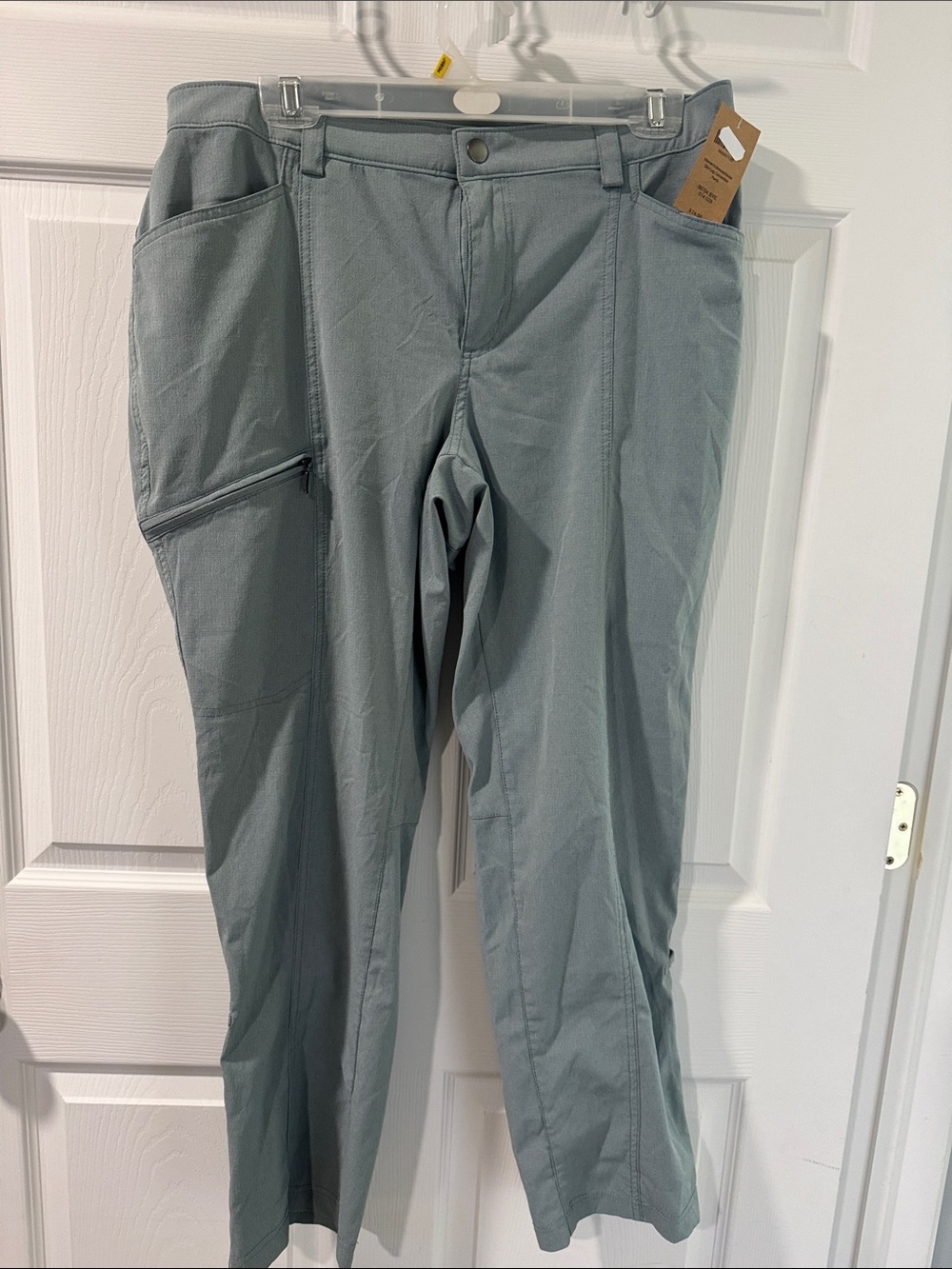 Duluth Trading Co Light Gray Straight-Leg Breezeshooter  Pants